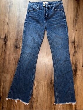 Kut from the Kloth Dark Blue Flared Jeans with Frayed Hem